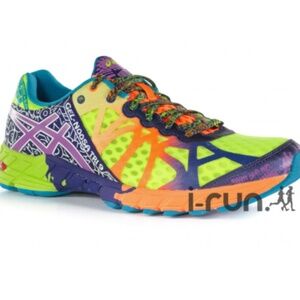 Asics Gel Noosa Tri 9 (Sz. 9.5)